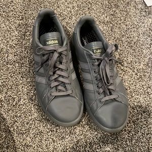 Women’s adidas grand court in grey leather sz 10.5 EUC